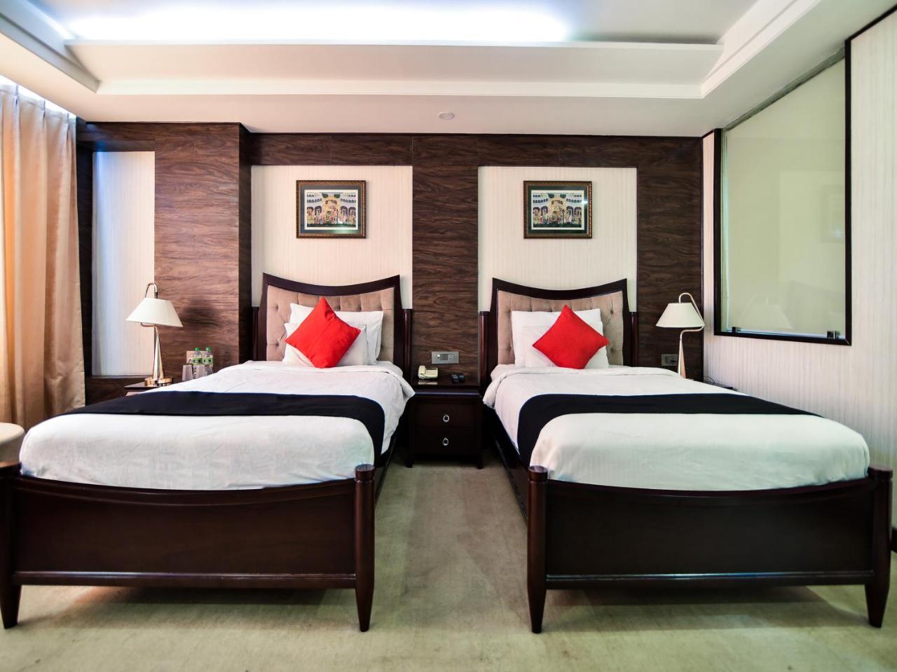 Hotel Polo Inn And Suites Jaipur Exterior photo